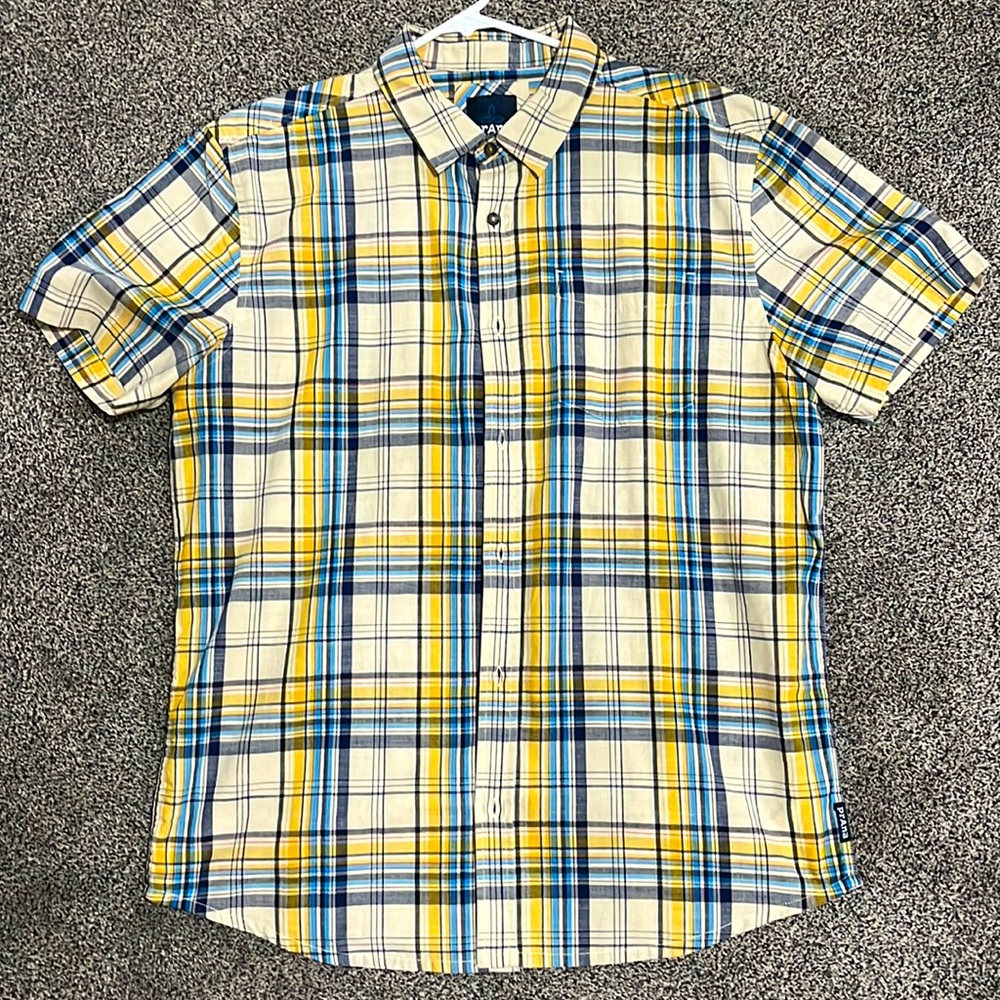 Prana Large button down shortsleeved shirt.  Barely worn.  Like new.